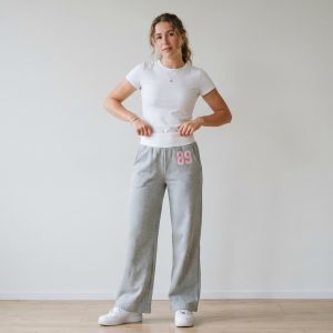 trendy women oversize track pant